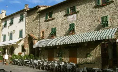 意大利溫泉小鎮蒙特卡蒂尼公共空間